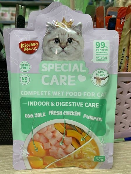 Kitchen Flavor Special Care Complete Cat Food Pouch Indoor & Digestive Care 70gm