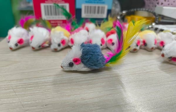 Colorful Cat Playing Mouse toy 1 pcs