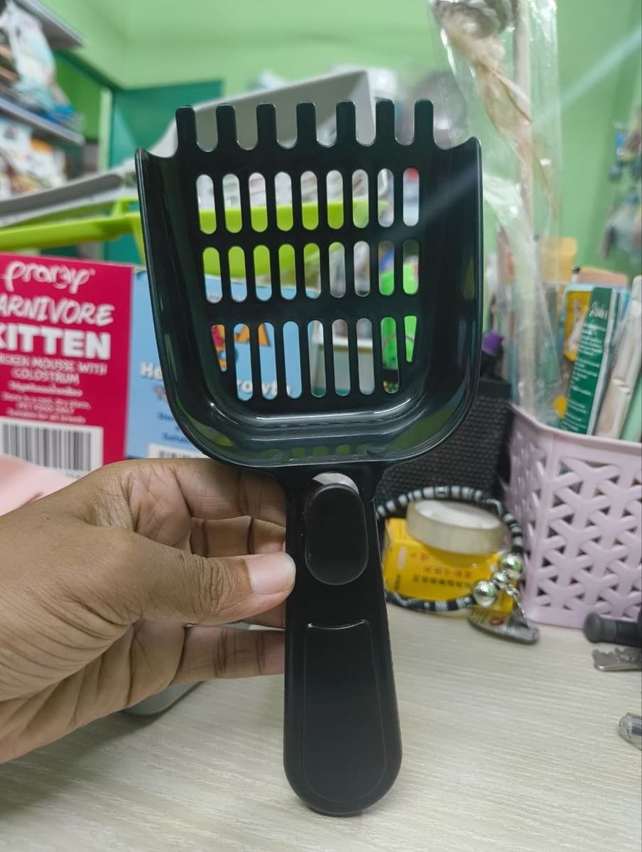 Premium Plastic Quality Litter Scoop Front Notched