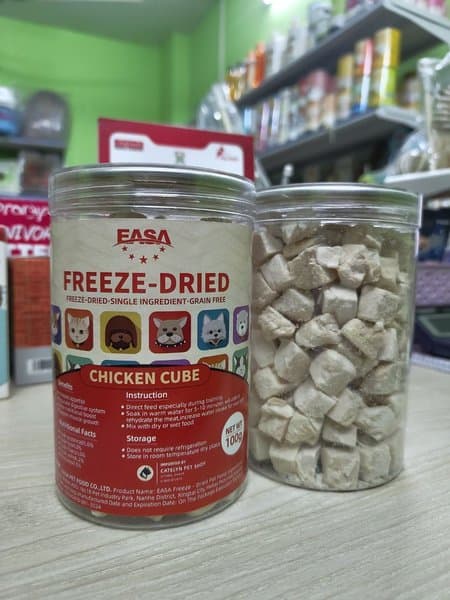 Easa Freeze Dried Chicken Cube Treats 100 gm Can