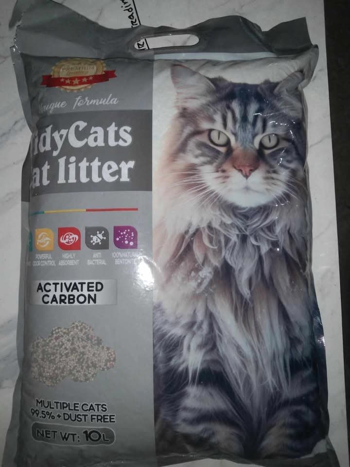 TidyCats Carbon Bentonite Cat Litter 10L